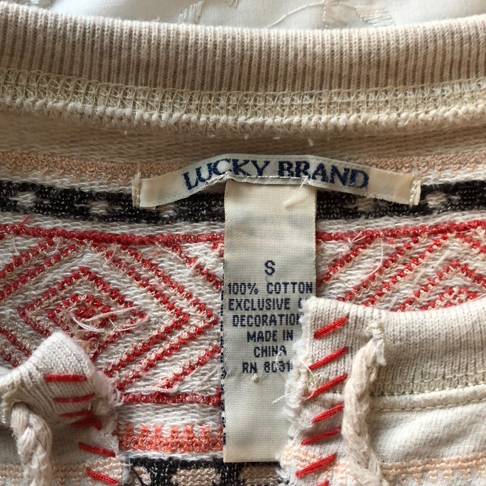 Pullover - Picture 2 of 2